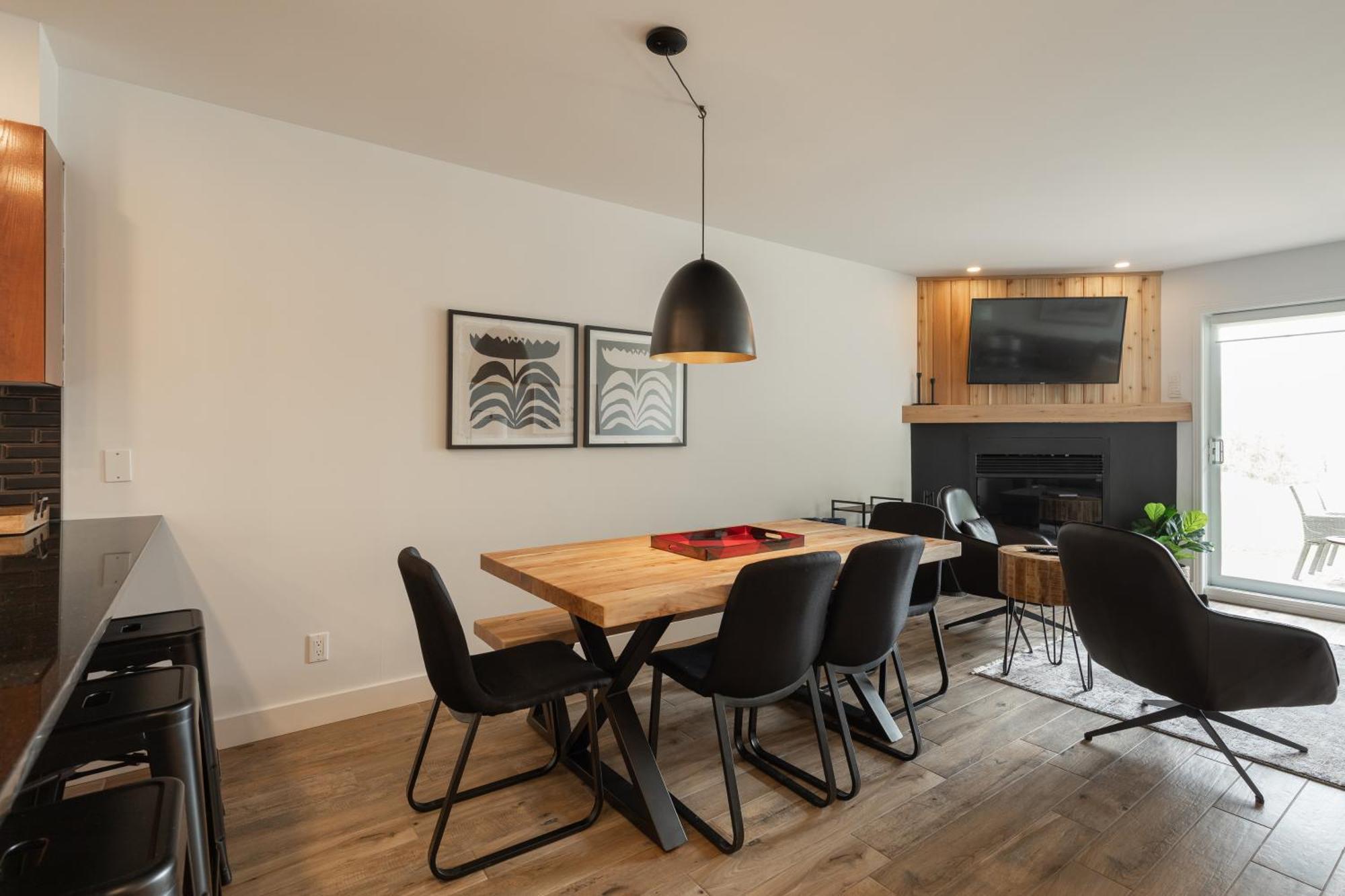 2-Level Home - Tremblant Mountain View - Fireplace 몽트랑블랑 외부 사진