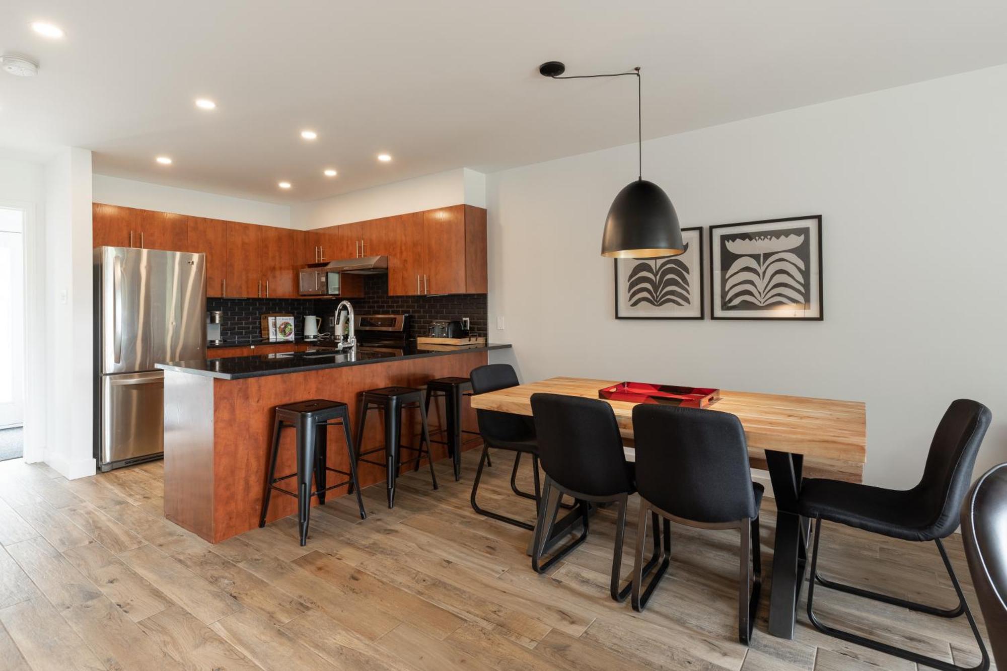 2-Level Home - Tremblant Mountain View - Fireplace 몽트랑블랑 외부 사진